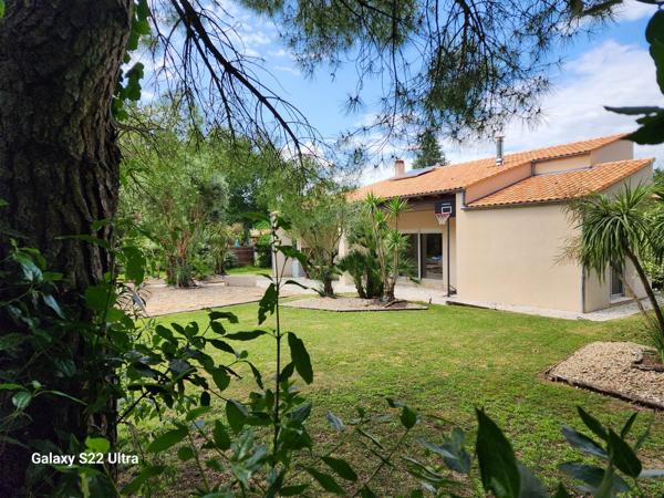Maison
         7 pièces
        - 212 m² 397 000 € *