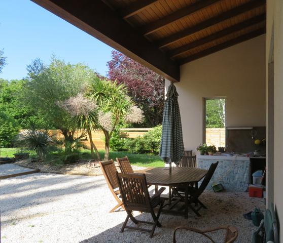 Maison
         7 pièces
        - 212 m² 397 000 € *