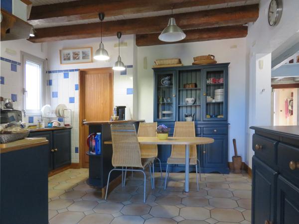 Maison
         7 pièces
        - 212 m² 397 000 € *