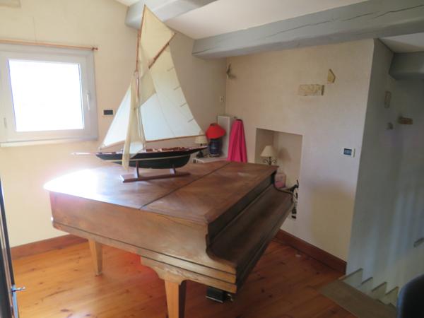 Maison
         7 pièces
        - 212 m² 397 000 € *