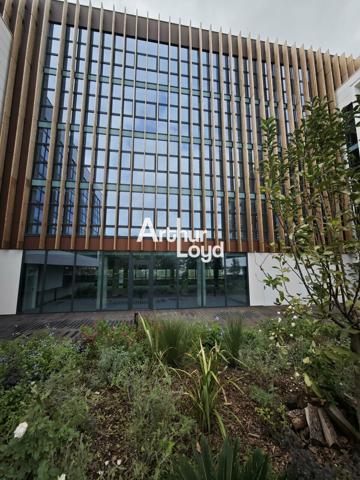 A LOUER SURFACE DE BUREAUX DE 422M² NEUFS AMENAGES DANS IMMEUBLE DERNIERE GENERATION