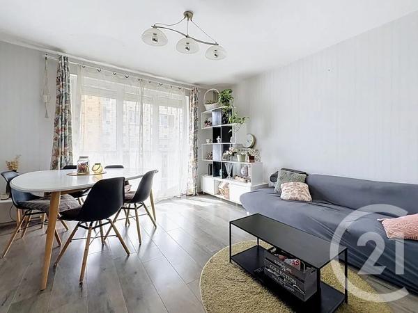 Appartement F5 à vendre  5 pièces - 87,99 m 2   BELFORT  - 90