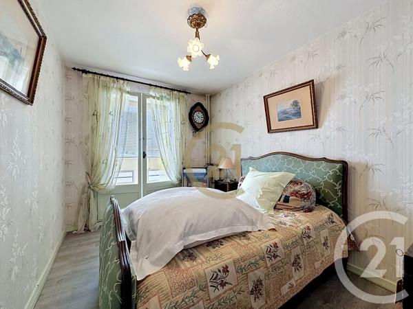 Appartement F5 à vendre  5 pièces - 87,99 m 2   BELFORT  - 90