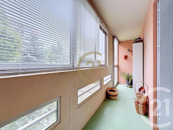 Appartement F5 à vendre  5 pièces - 87,99 m 2   BELFORT  - 90