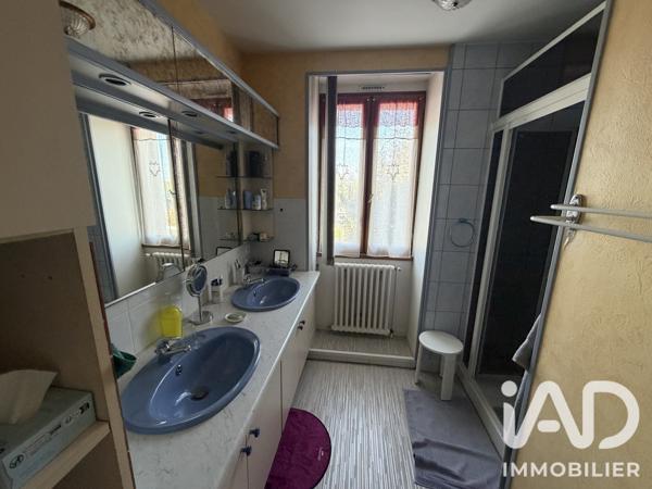 Maison à vendre 5 pièces 127 m² Gond-Pontouvre
