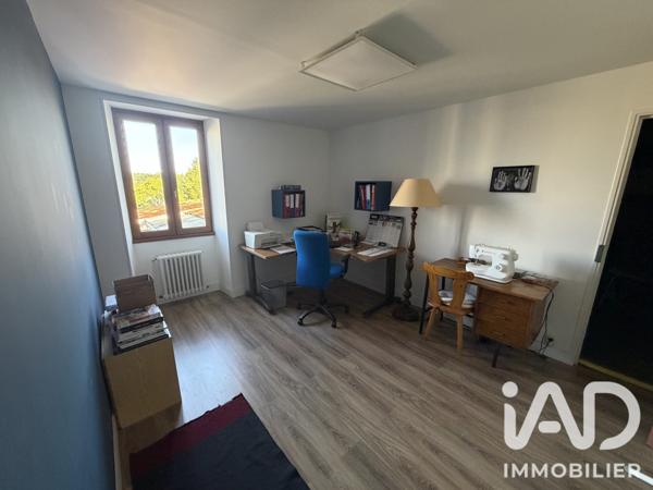 Maison à vendre 5 pièces 127 m² Gond-Pontouvre