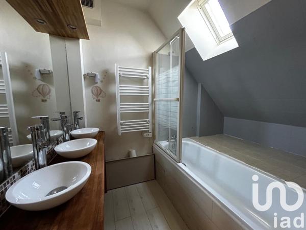 Location maison 8 pièces 147 m² Chatou