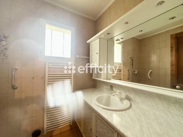 Maison 4 pièces - 94 m² Exclusivité efficity