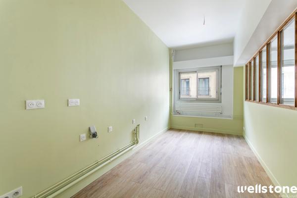 Bureaux à louer à PARIS 75008