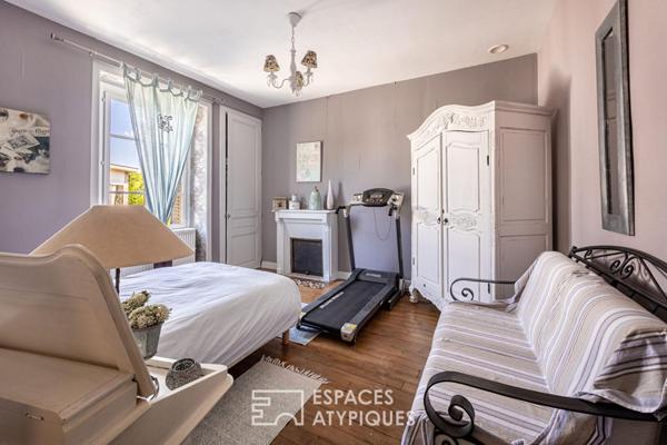 Maison de charme au caractère affirmé, l’indépendance doublée d’intimité