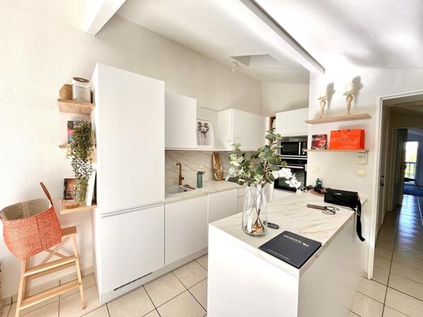 Appartement à louer 850 € CC St-Vincent-de-Tyrosse 2 p 43 m² DPE D