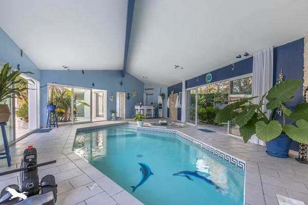 Maison à vendre 939 600 € Saint-Jean-d'Illac 6 p 305 m² DPE C