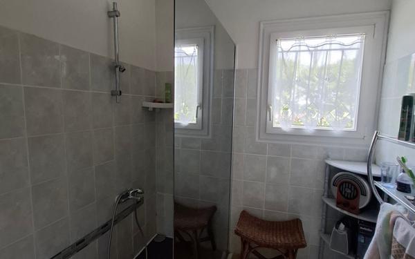 Maison à vendre    5 pièces •  Médis