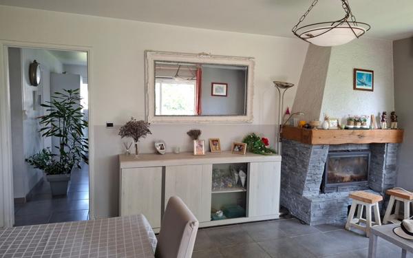 Maison à vendre    5 pièces •  Médis