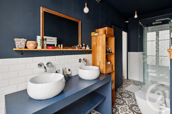 Appartement F5 à vendre  5 pièces - 162,76 m2 PARIS - 75020