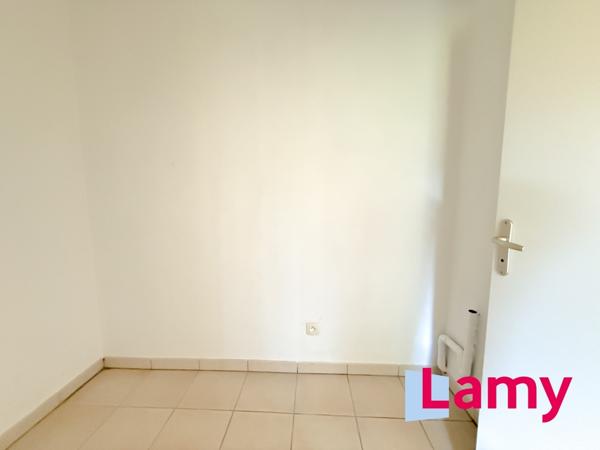 Appartement + stationnement