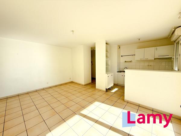 Appartement + stationnement