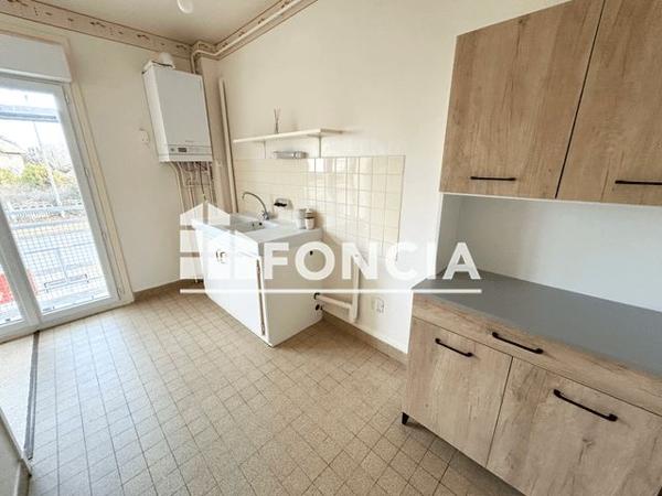 Location Studio 37.9 m² - 29 BD DE REIMS Roanne 42300