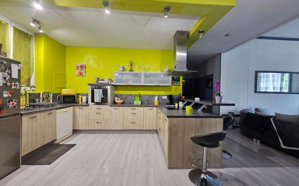 Appartement à vendre    5 pièces • 127,77 m2 Saint-Chamond