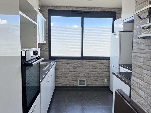 AUBERVILLIERS-4PIECES 79M2 BALCON,CAVE ET PARKING