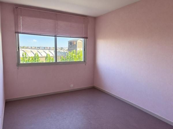 AUBERVILLIERS-4PIECES 79M2 BALCON,CAVE ET PARKING