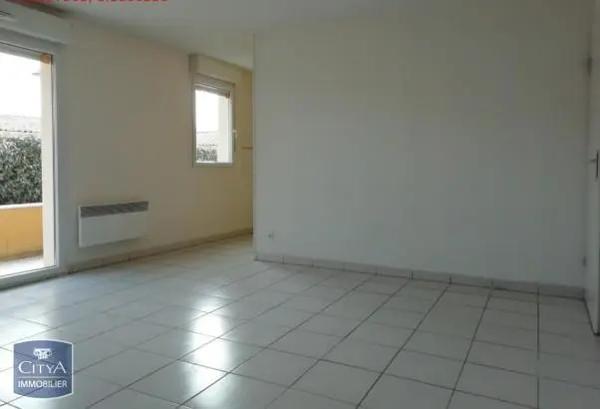 Appartement à louer 2 pièces 48.55m² Saint-Lys (31470)