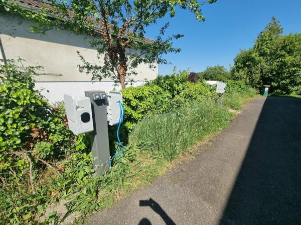A LOUER IMMEUBLE DE BUREAUX À VOUNEUIL SOUS BIARD DE 346 m²