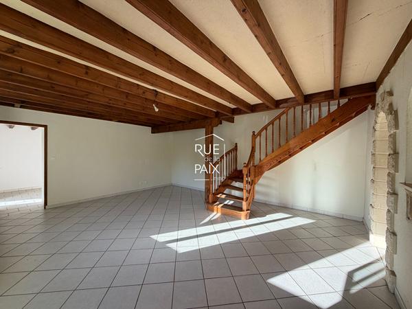 79400 AUGE Longère - 154m2 - Terrain de 1600m2 - Grange