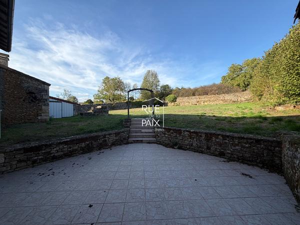 79400 AUGE Longère - 154m2 - Terrain de 1600m2 - Grange