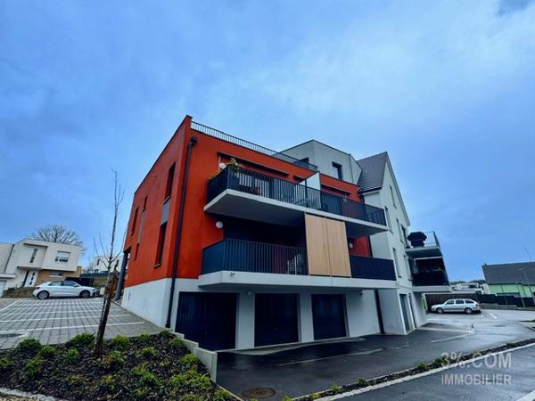 3%COM Très bel attique avec 3 chambres - terrasse- garage - cave Mommenheim (67670)