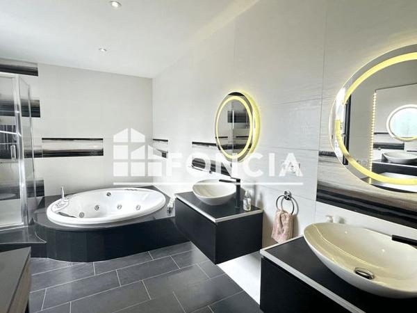 À vendre Maison 6 pièces 200 m² - Béziers 34500