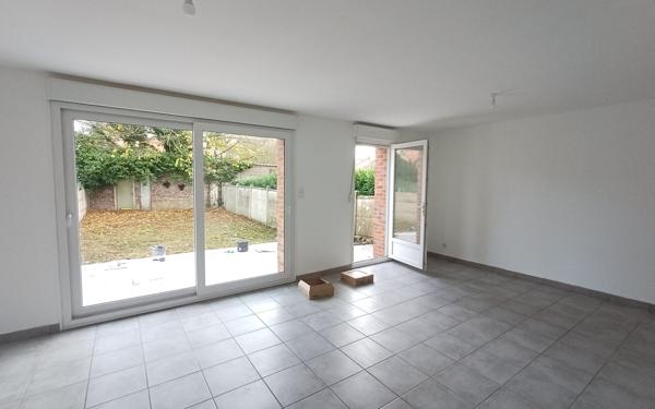 Appartement à louer    2 pièces • 64 m2 Hazebrouck