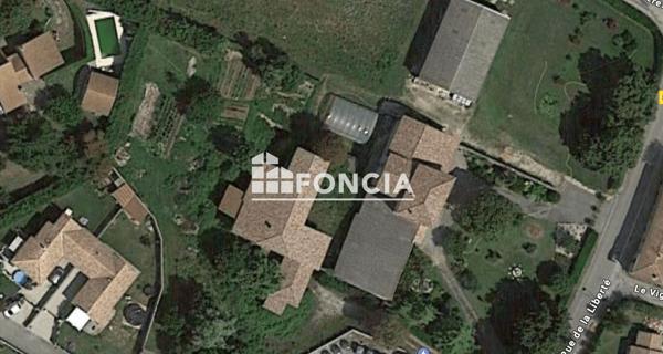 À vendre Maison 8 pièces 400 m² - Bésayes 26300