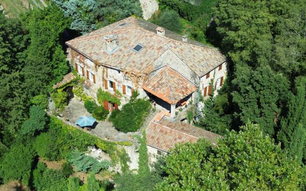 Maison à vendre    9 pièces •  Joyeuse