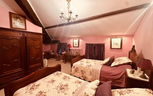 Maison à vendre    9 pièces •  Joyeuse