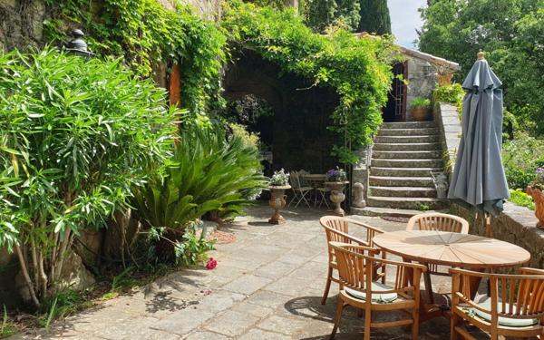 Maison à vendre    9 pièces •  Joyeuse