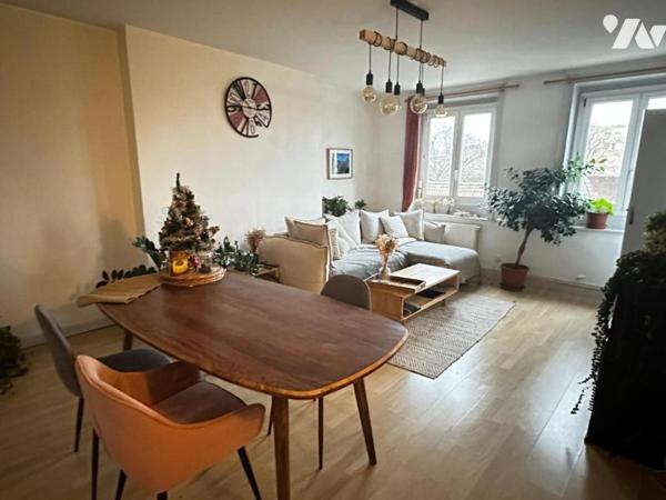 VIEUX LILLE - T3  56 M² - DERNIER ETAGE