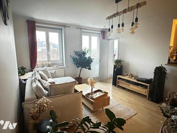 VIEUX LILLE - T3  56 M² - DERNIER ETAGE