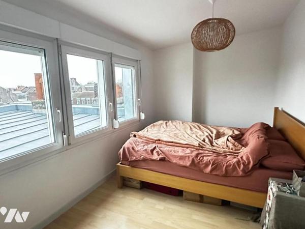 VIEUX LILLE - T3  56 M² - DERNIER ETAGE