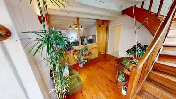 Charmante Maison en Pierre au coeur du village de Saint Maurice de Rotherens