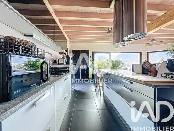 Maison à vendre 6 pièces 208 m² Doussard