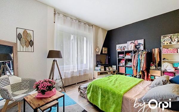 Maison à vendre    3 pièces • 125 m2 Saint-Éloy-les-Mines