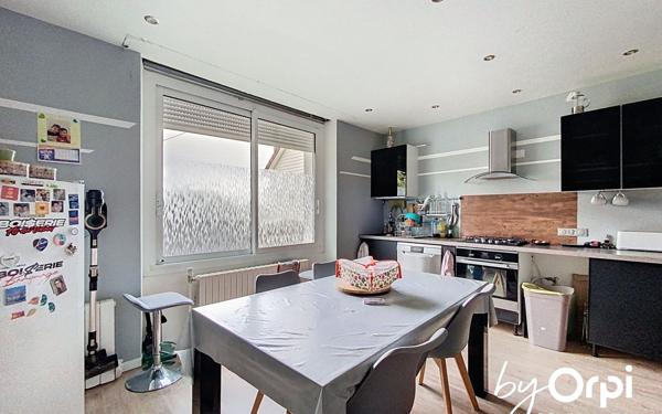 Maison à vendre    3 pièces • 125 m2 Saint-Éloy-les-Mines