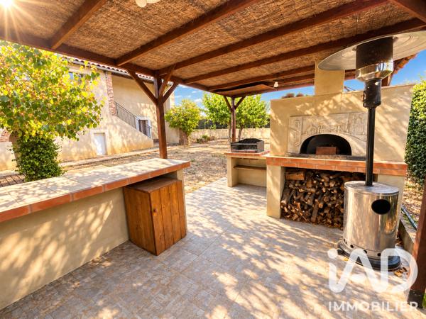 Maison à vendre 5 pièces 140 m² Saint-Julien-les-Rosiers
