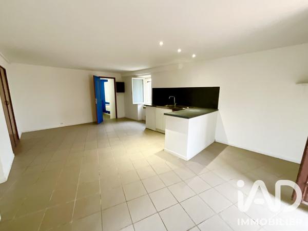 Maison à vendre 5 pièces 140 m² Saint-Julien-les-Rosiers