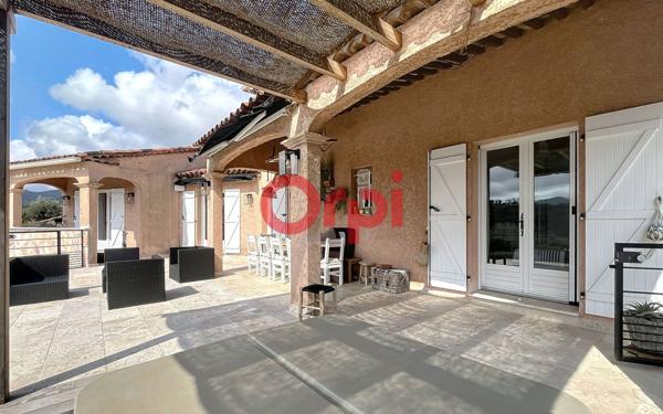 Maison à vendre    5 pièces •  Le Plan-de-la-Tour