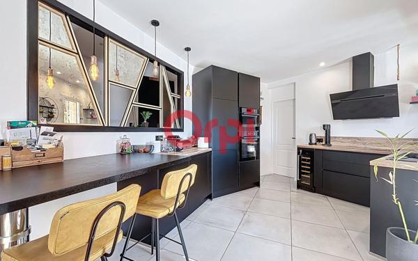 Maison à vendre    5 pièces •  Le Plan-de-la-Tour