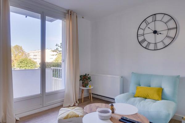 Appartement à louer 1 070 € CC Bruges 3 p 66 m² DPE E