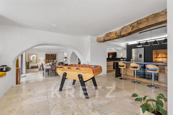 Exclusivité Pierrevert aux portes du Luberon, à 5min du golf.