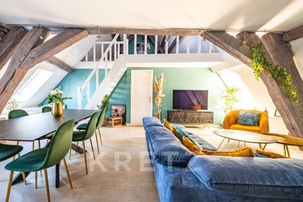 Dijon centre-ville. Appartement de caractère en duplex dans Hôtel particulier classé aux Monuments H